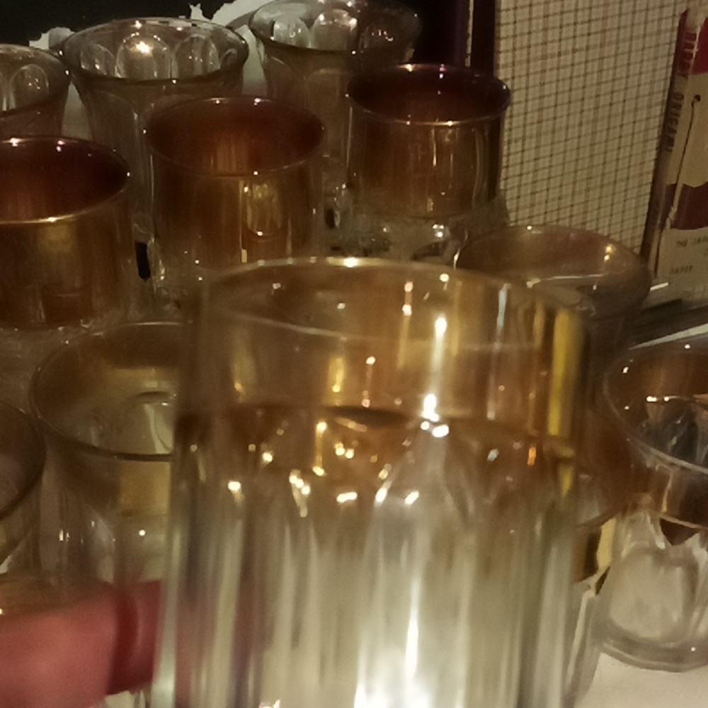 Gold Rimmed glasses - Picture 3 of 4